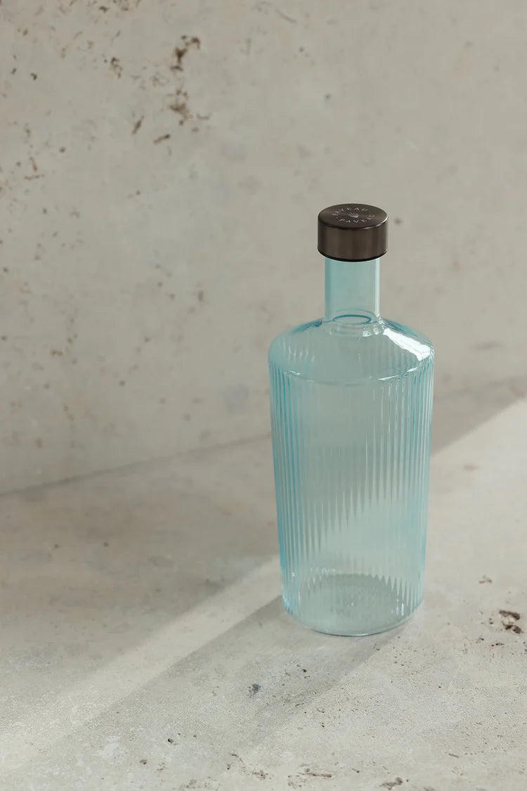 Wasserflasche geriffelt hellblau/azur