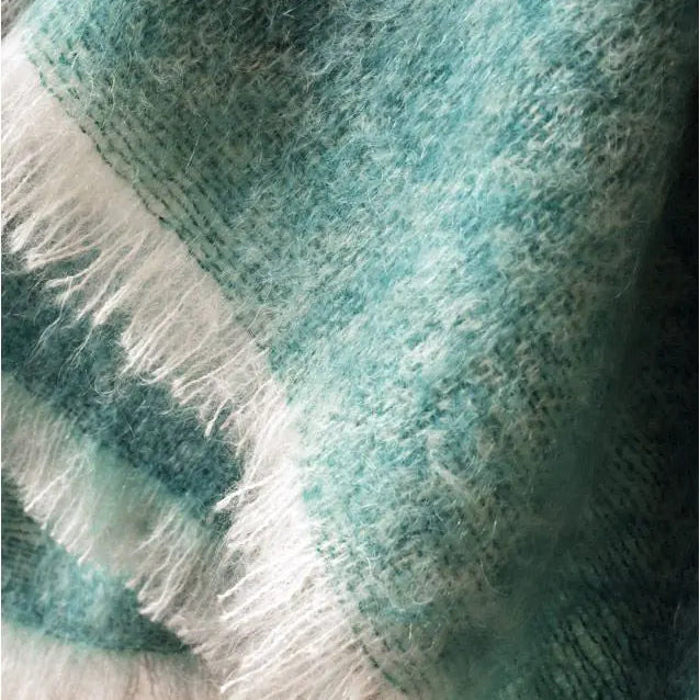 Decke 100 % Mohair changiert, Meer-blau